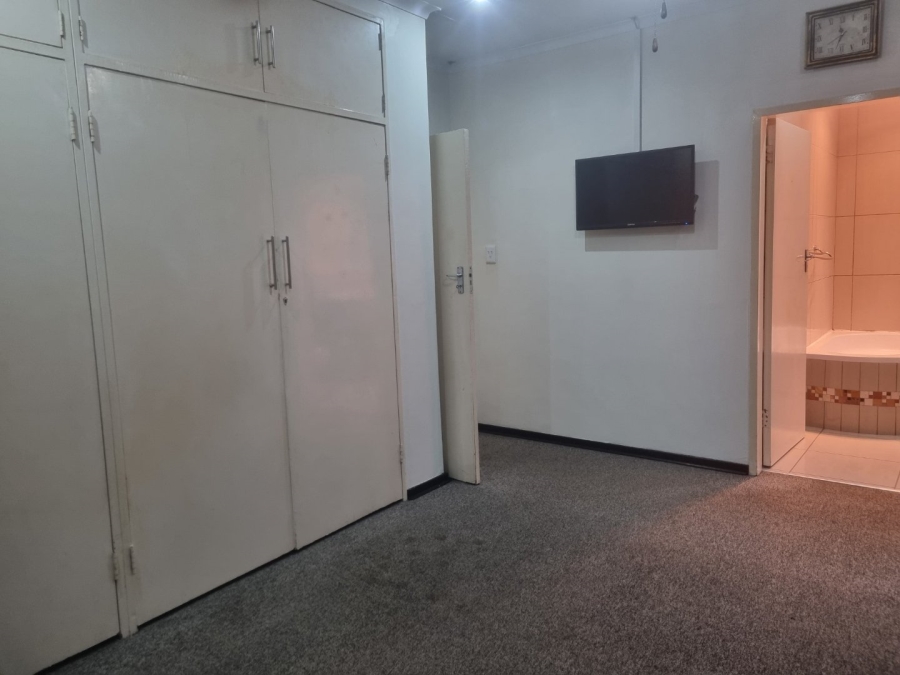 4 Bedroom Property for Sale in Vaalpark Free State
